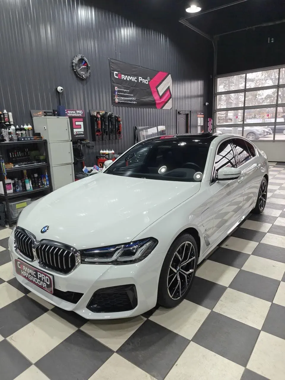 BMW 5-series